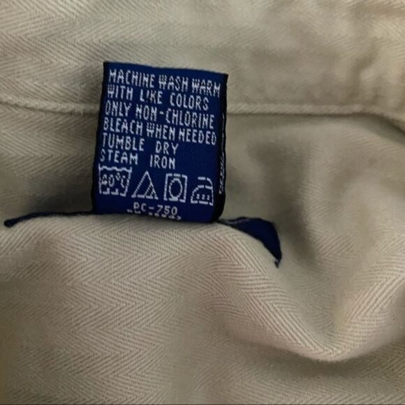 IZOD Mens Long Sleeve Button Down Shirt Large - Picture 7 of 7